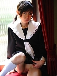 Teen Aoba Itou shows her pussy