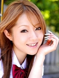 Teen chick Ria Sakurai shows off